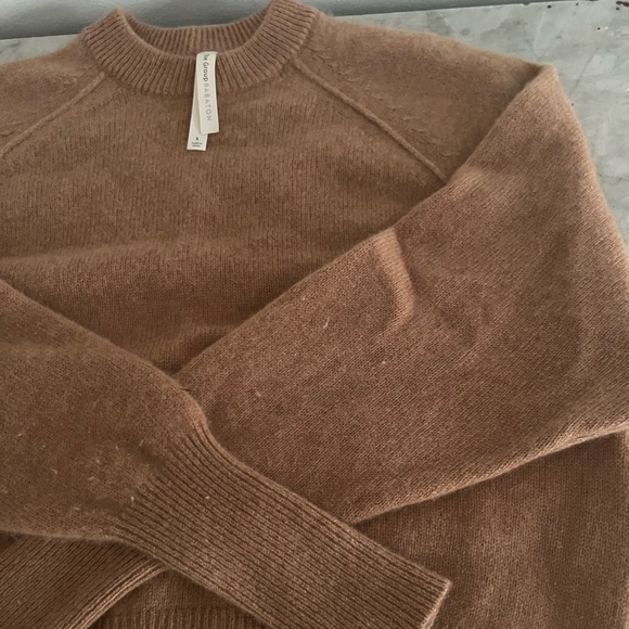 Aritzia Cashmere Sweater - The Group Babaton - Picture 9 of 10